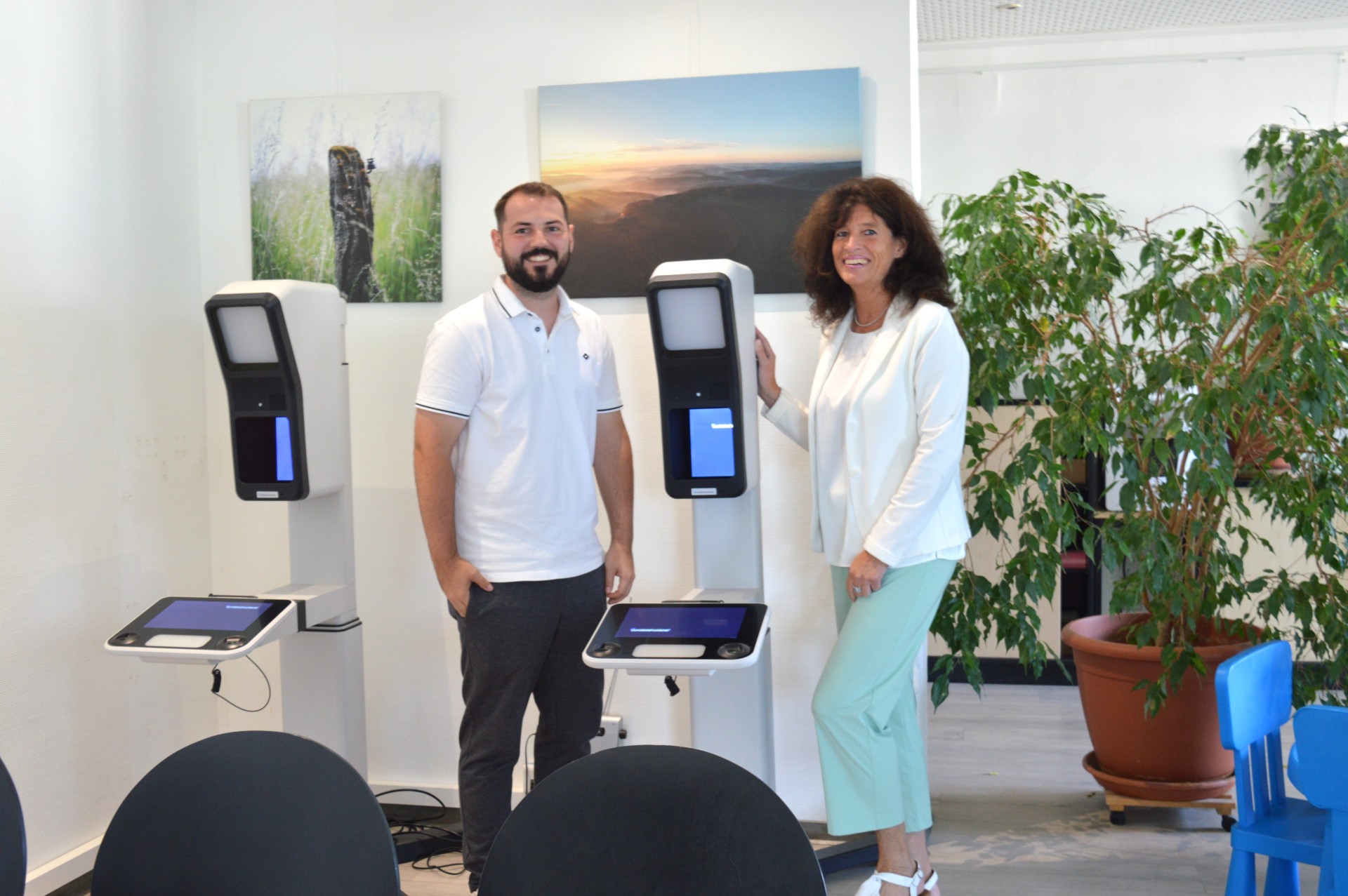 Digitalisierung: Lichtbildautomat im Servicebüro