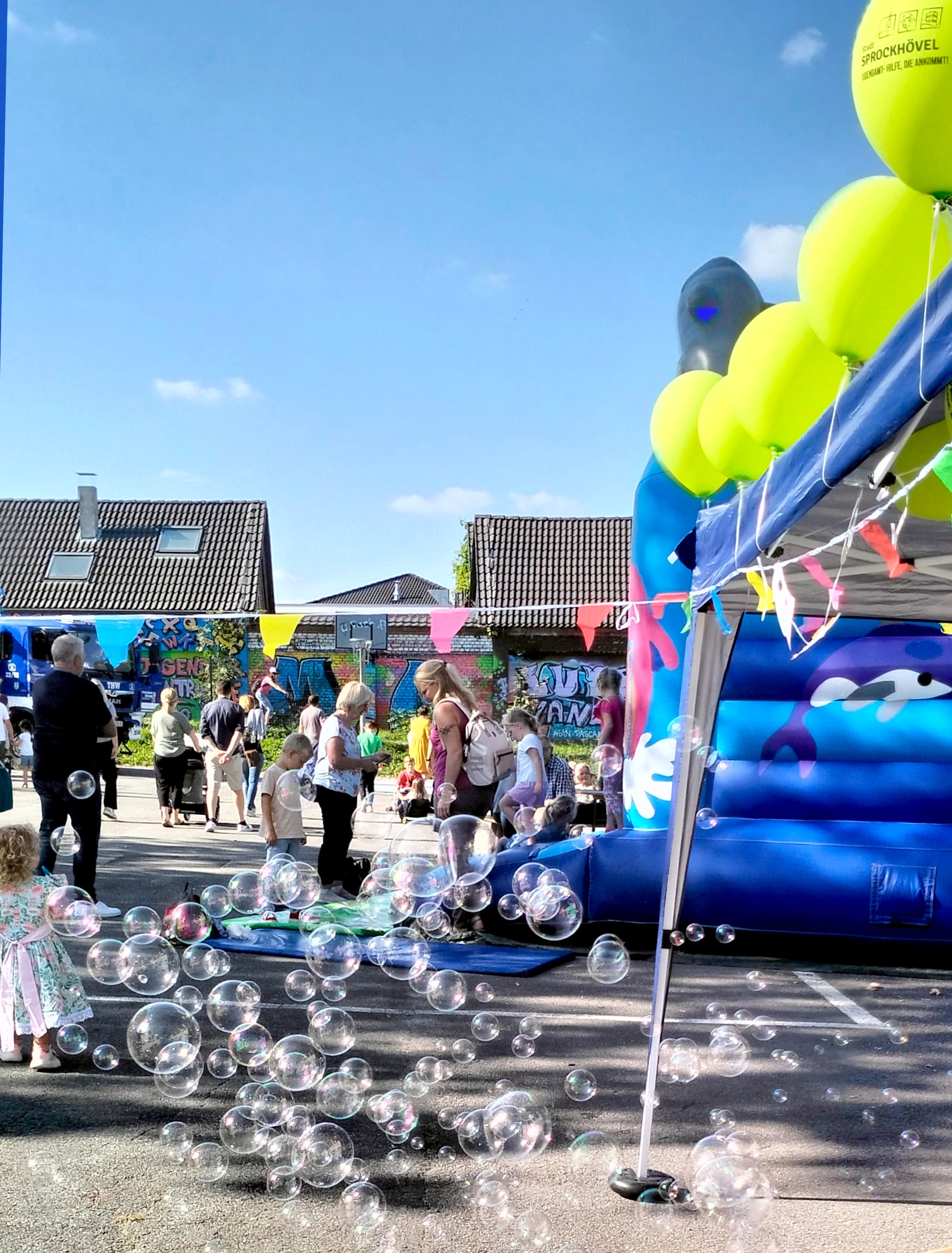 Das Fest zum Weltkindertag auf dem Grundstück der Matilde-Anneke-Schule