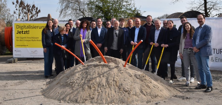 Spatenstich für schnelles Internet Spatenstich für schnelles Internet