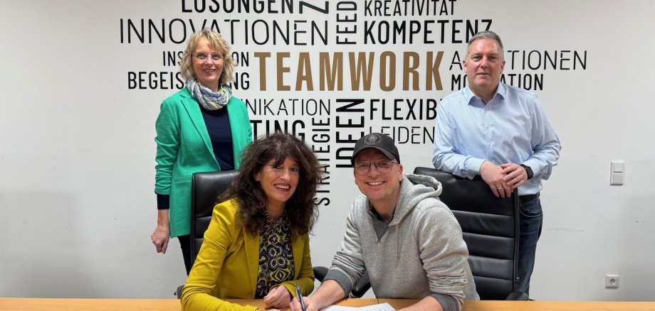 Die Stadtverwaltung beauftragt Sven Kadelka mit der Durchführung des Stadtfestes in diesem Jahr Die Stadtverwaltung beauftragt Sven Kadelka mit der Durchführung des Stadtfestes in diesem Jahr