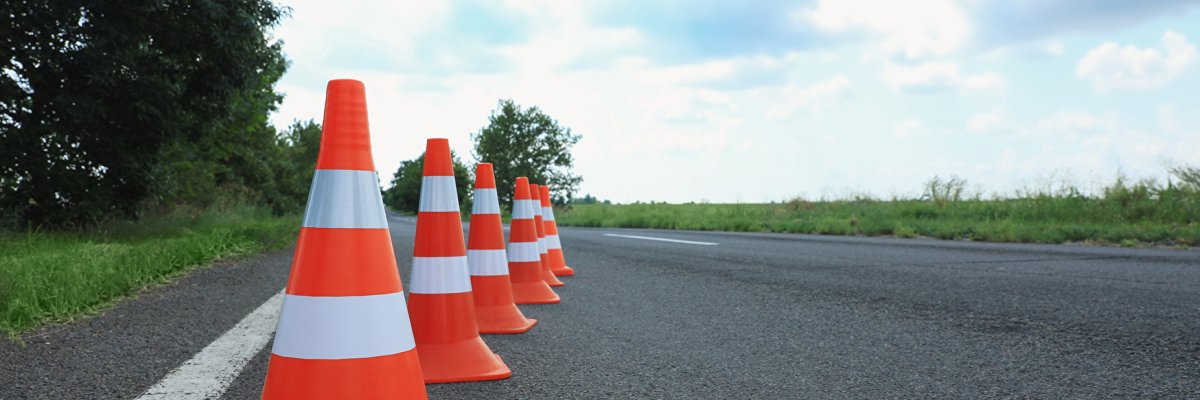 Verkehrskegel Pillonen auf der Straße