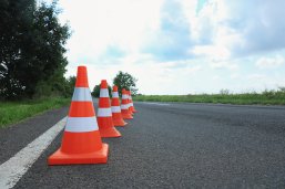 Verkehrskegel Pillonen auf der Straße