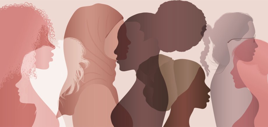 Communication group of multicultural diversity women and girls - face silhouette profile. Female social network community of diverse culture. Racial equality.Friendship. Colleagues.Speak